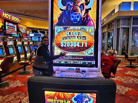 stampede slot machine - Buffalo Stampede Slot 